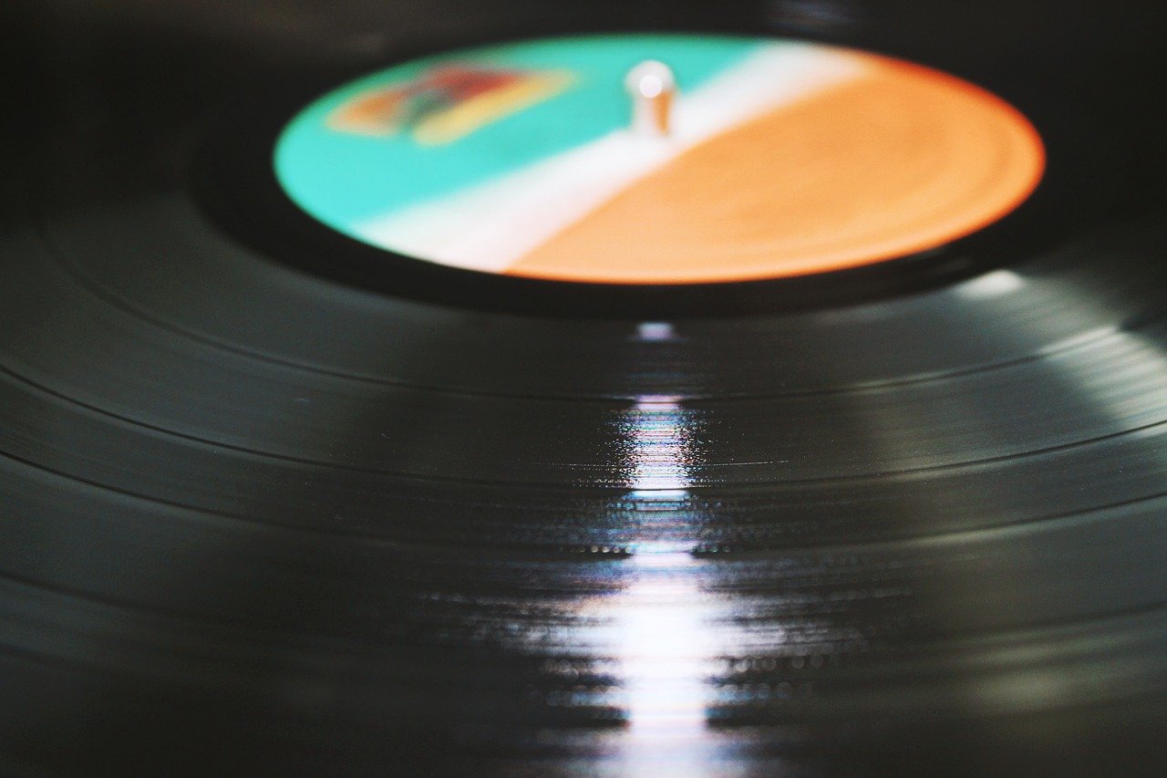 What Is A Vinyl Record Vinyl Vs Records Record Head